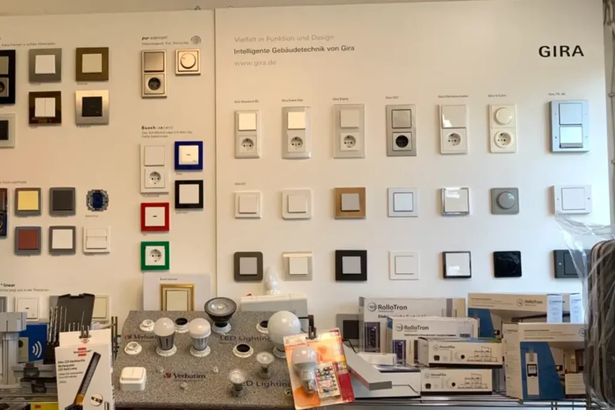 elektro klein beitraege grosshandeldelzepich eingangsbild wand