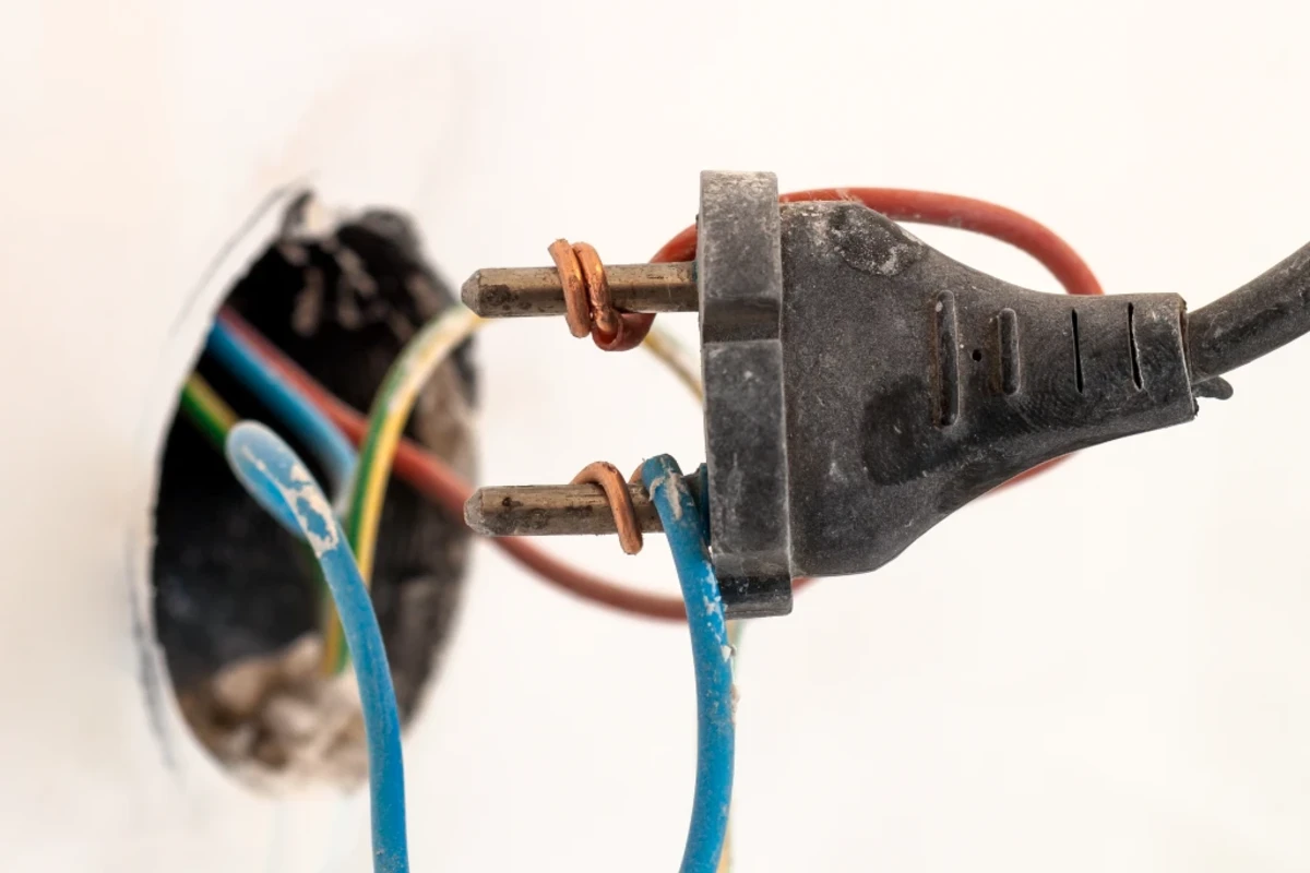 elektro klein beitraege installationsfehler eingangsbild stecker