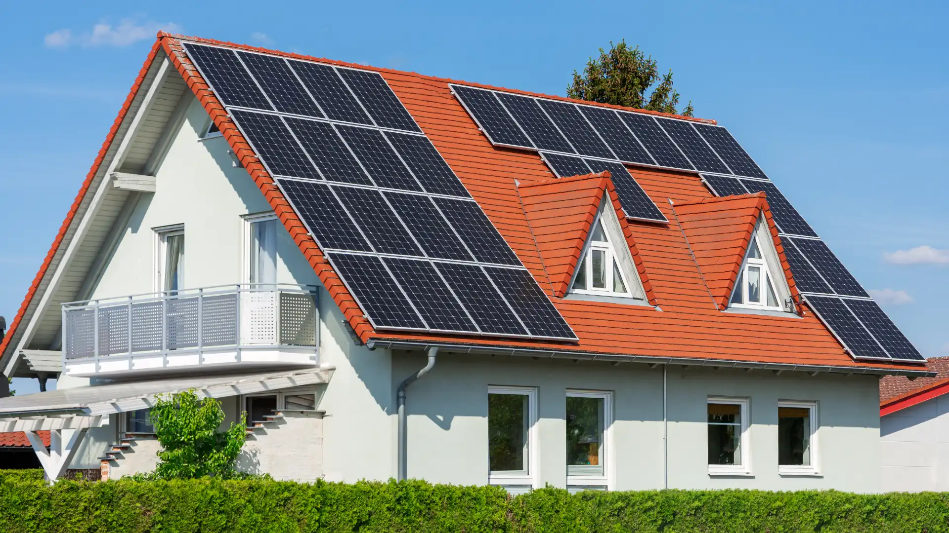 elektro klein photovoltaik wallboxen hero pvanlage